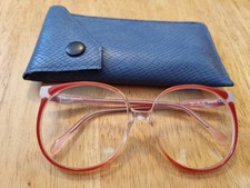 Vintage Oliver Goldsmith