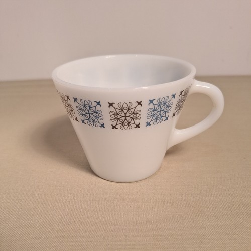 Vintage jaj pyrex chelsea - /,