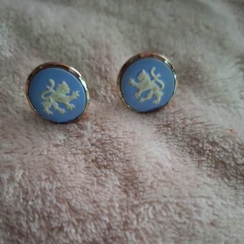 Vintage blue wedgwood lion - vintage,