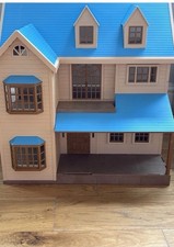 Sylvanian Families - Deluxe House On The Hill Oakwood Manor - Blue Roof 