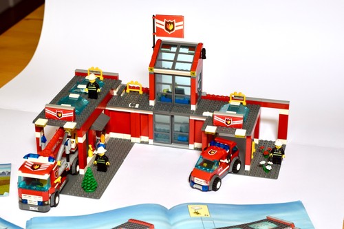 Lego city fire - fire, station