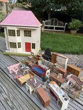 VINTAGE TRI-ANG Wood & Metal