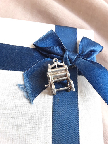 Silver charm mangle detailed - charm,