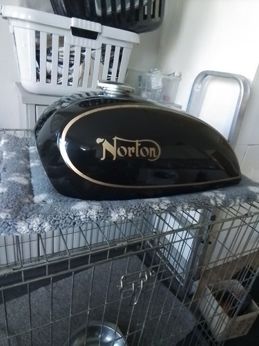Norton commando fuel tank - fuel,