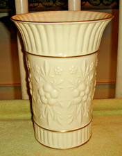 Aynsley Camellia Vase Large Vase Ribbed Body Gold Accents Floral Pattern