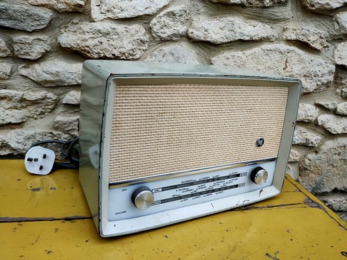 Vintage pye 1113 valve radio - pye,