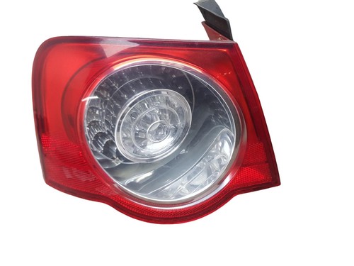 Volkswagen passat taillight - volkswagen,