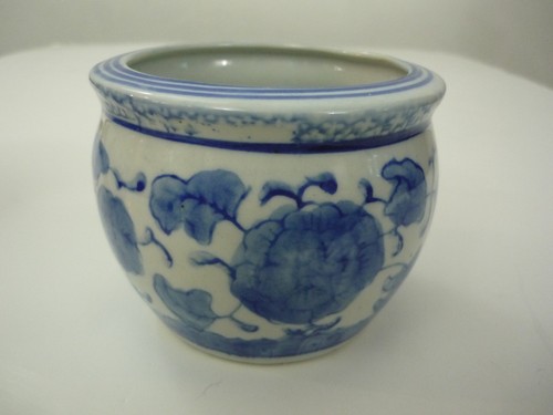Vintage blue and white pottery - blue,