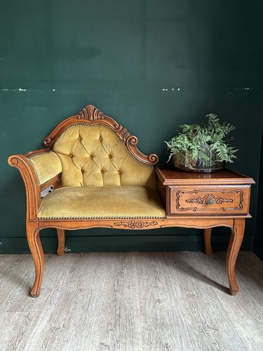 Small vintage telephone hall - small,