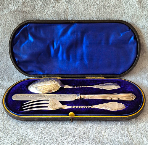 Victorian silver plate cased - plate,