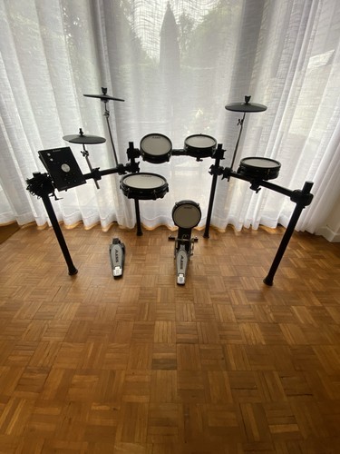 Alesis command mesh - command,