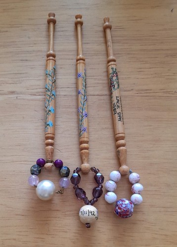 Wood lace bobbins - 3,