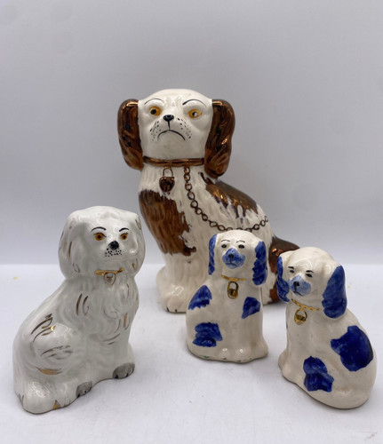 Lot dog figurines - lot,
