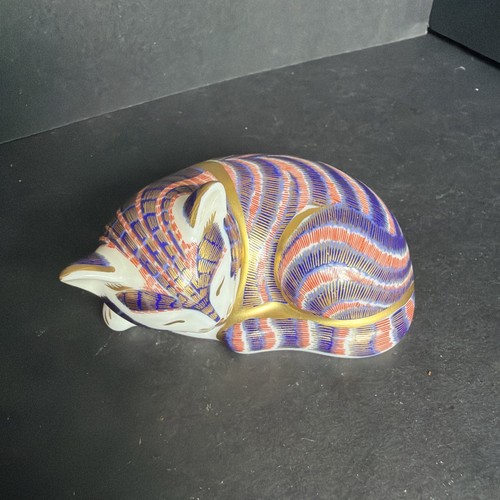 Royal crown derby - crown,