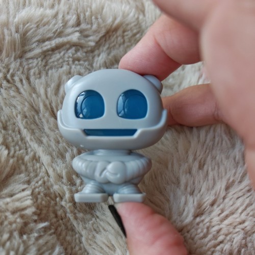 Cadbury treasure robot alien - cadbury's,