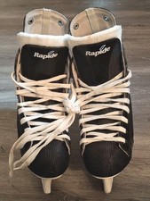 CCM Rapide 101 Boys Size 4 Ice Hockey Skates Black SL-1000