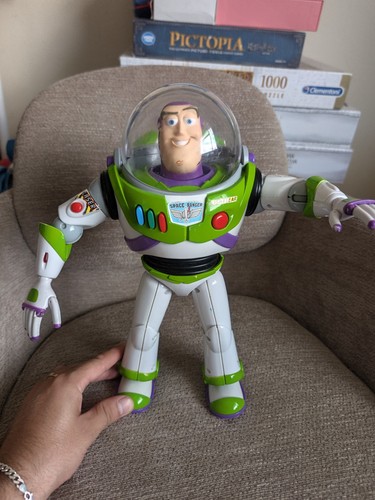 Disney store toy - disney, buzz