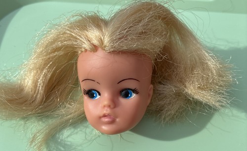 Vintage sindy doll 2nd - doll, gen