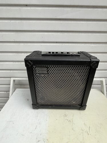 Roland cube bass guitar - roland,
