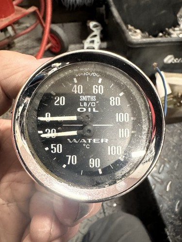 Smihs oil and water guage - and,
