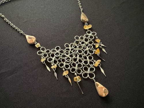Striking jasper gemstone - jasper,