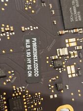 Apple MacBook Air 13" Logic