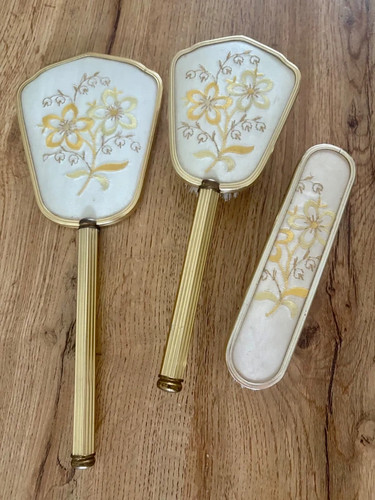 Vintage gold floral vanity - gold,