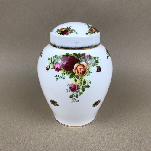 Royal albert old country - country, roses