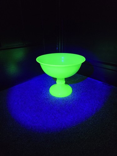 Uranium green glass comport - uranium,