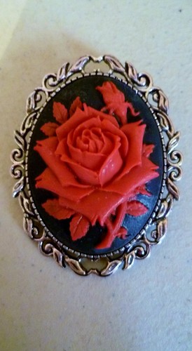 Red rose brooch medieval - red, pin