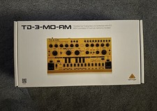 Behringer TD-3-MO-AM TB303 DevilFish Clone Modded Analogue Synth
