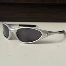 Oakley Minute 1.0 sunglasses