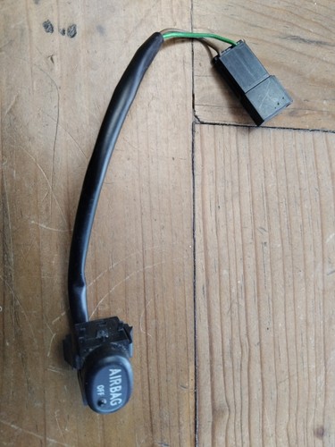 Mercedes airbag off indecater - airbag,