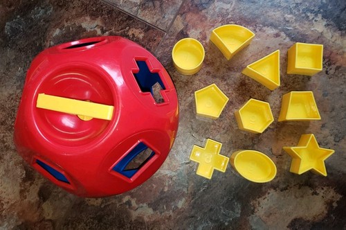 Vtg tupperware shape ball - vtg, shape-o