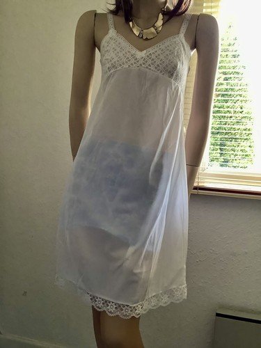 Vintage spinney white silky - spinney,