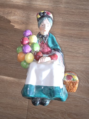 Balloon seller figurine - seller',