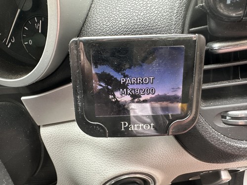 Lcd display screen - screen, parrot