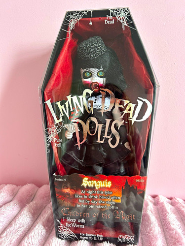 Mezco living dead dolls - mezco,