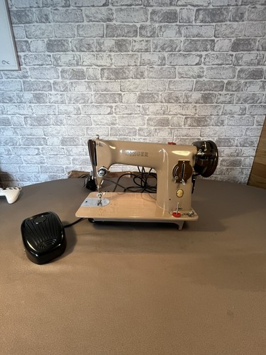Vintage singer electric sewing - vintage,
