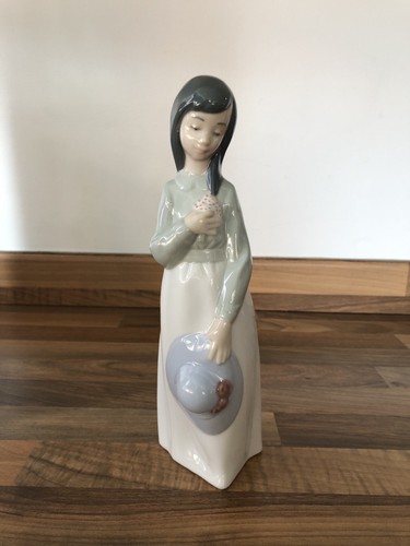 Nao lladro becky - nao, by