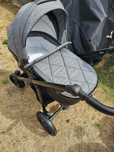 Venicci travel system - in,