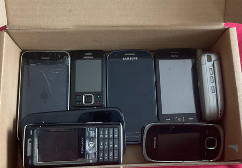 Job lot vintage - lot, phones