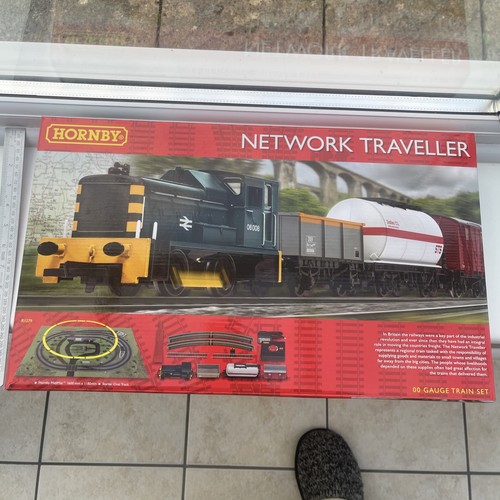 Hornby network traveller - hornby,