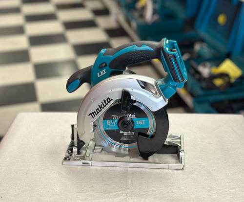 Makita xss02 18v lxt 2 - 18v,