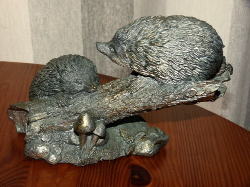 Hedgehog resin ornament a - 2, on