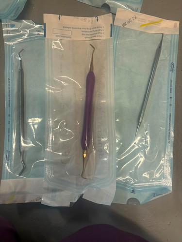 Dental restorative instruments
