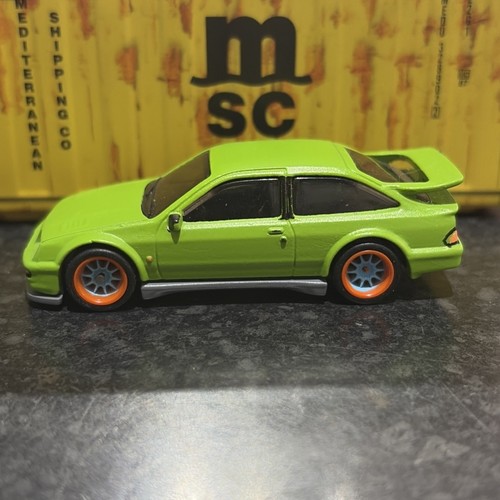 Hot wheels ford - hot,