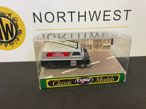 Corgi d981 bedford van - d981, ca