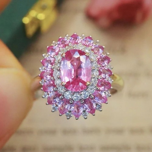 Oval cut natural pink - ct,