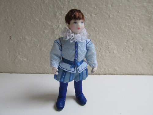 Artisan made doll house - artisan,